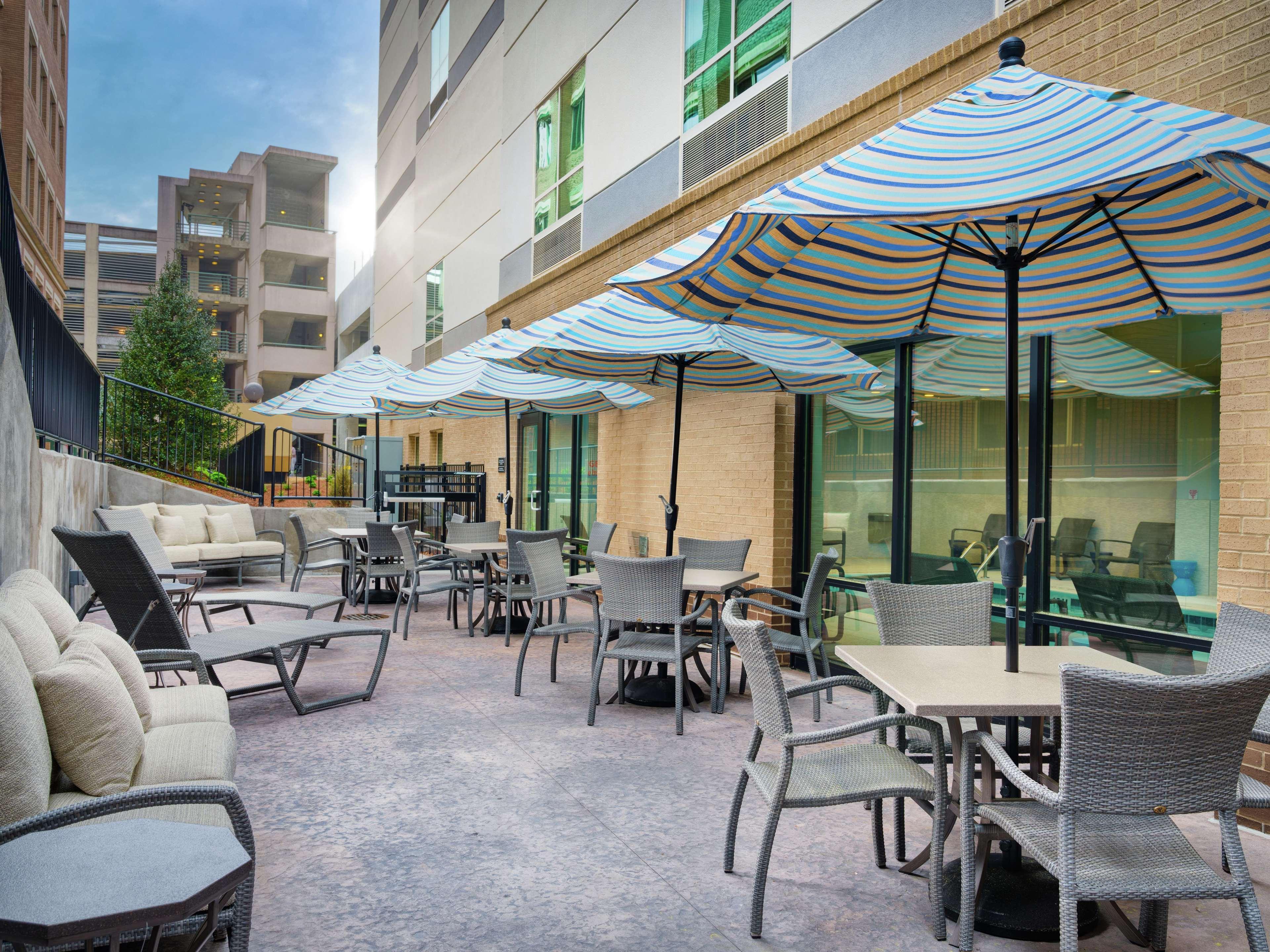 Hampton Inn & Suites Atlanta Decatur/Emory Экстерьер фото
