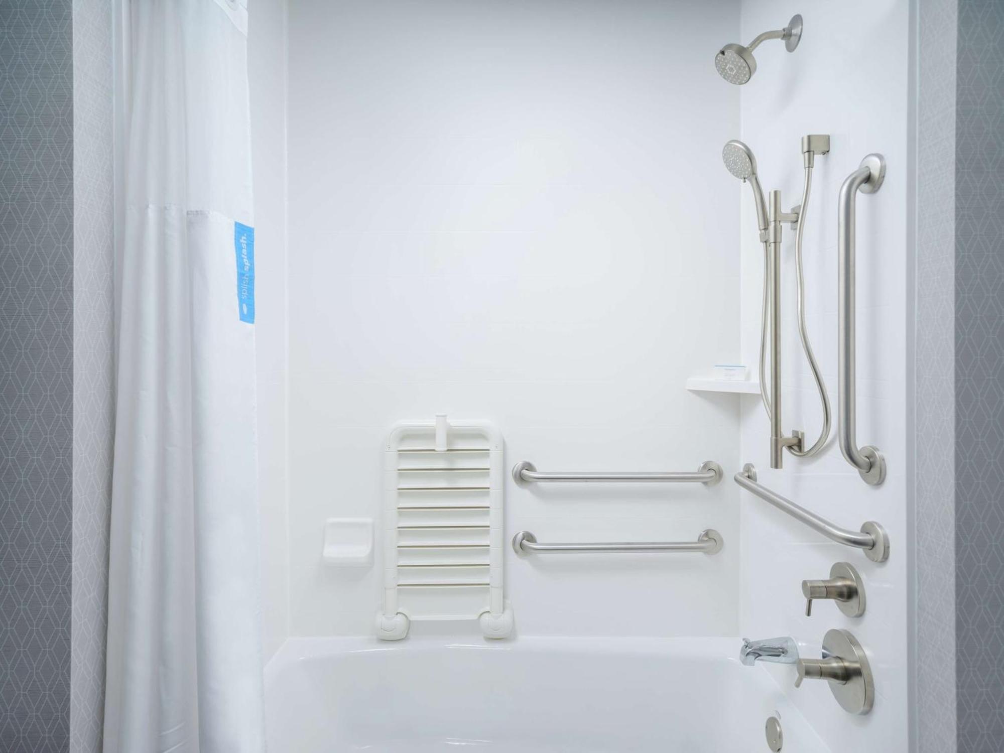 Hampton Inn & Suites Atlanta Decatur/Emory Экстерьер фото
