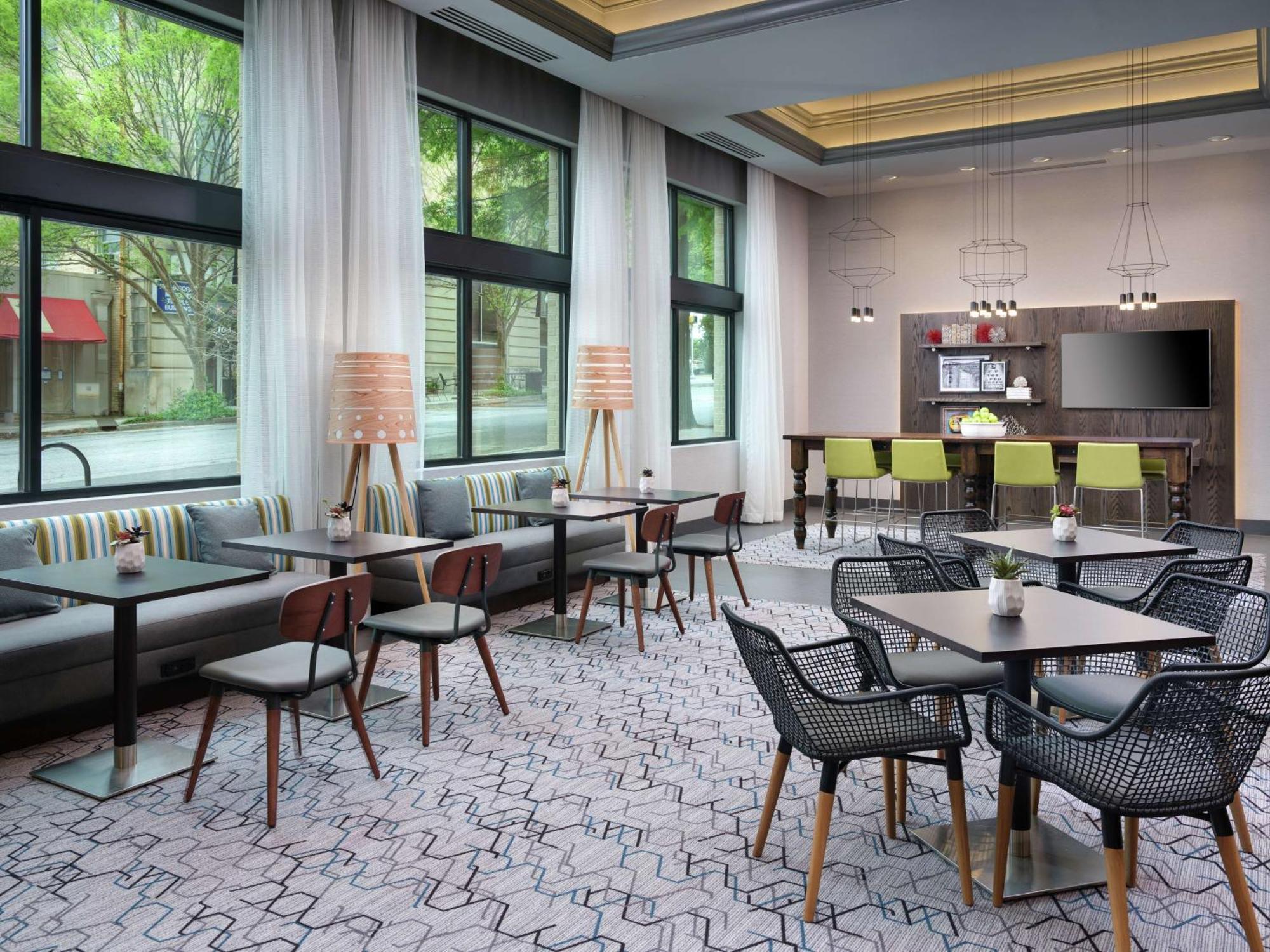 Hampton Inn & Suites Atlanta Decatur/Emory Экстерьер фото